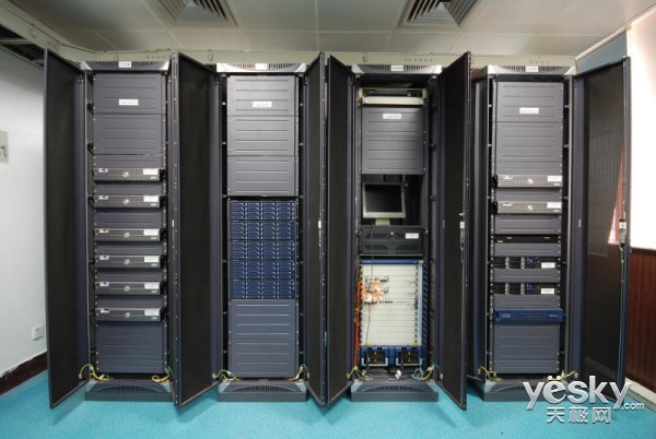 云数据中心UPS供电系统需要具备哪些特性？