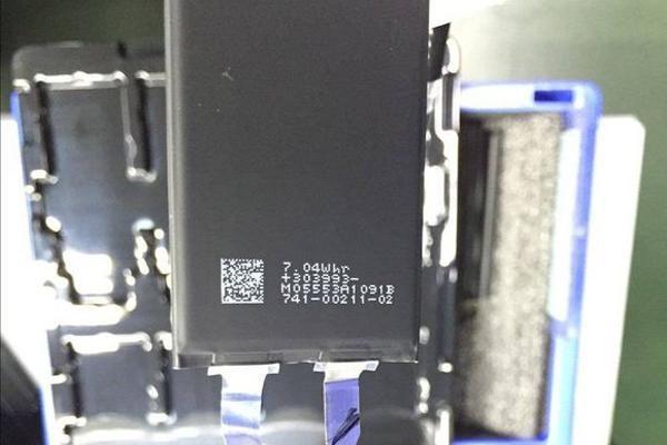 更短、更厚的iPhone 7电池容量较iPhone 6s将提升13%