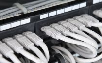 产业互联网利好数据中心 中国电信光缆招标价格再度走低