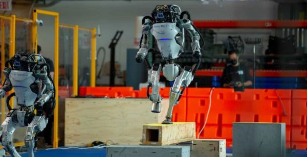 Robotic AI公司利用深度强化学习实现机器人精准控制